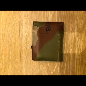 Off white camo wallet